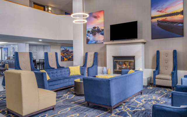 La Quinta Inn & Suites by Wyndham Minneapolis-Minnetonka