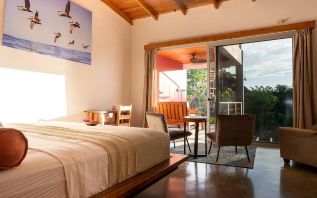 Iluminar Beachfront Suite