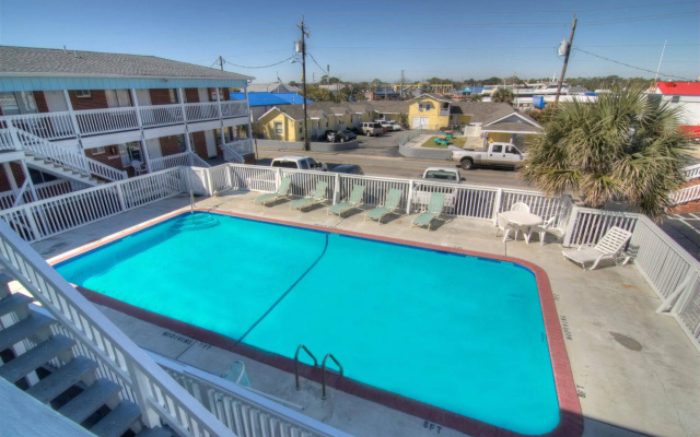 Surfside Lodge