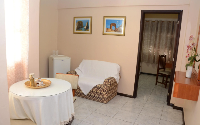 Fares Turis Hotel
