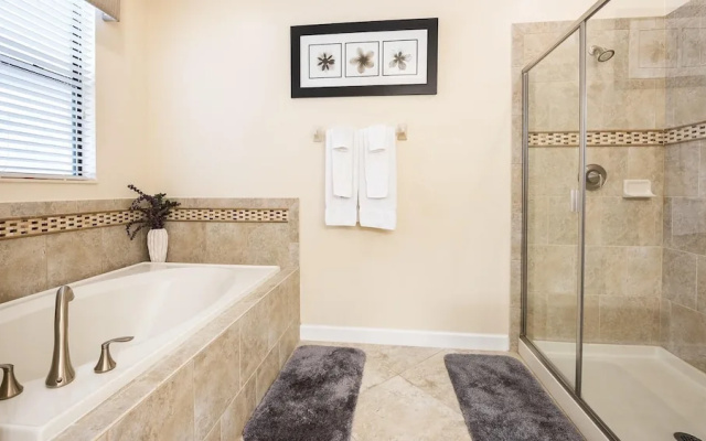 1426 Wexford Way