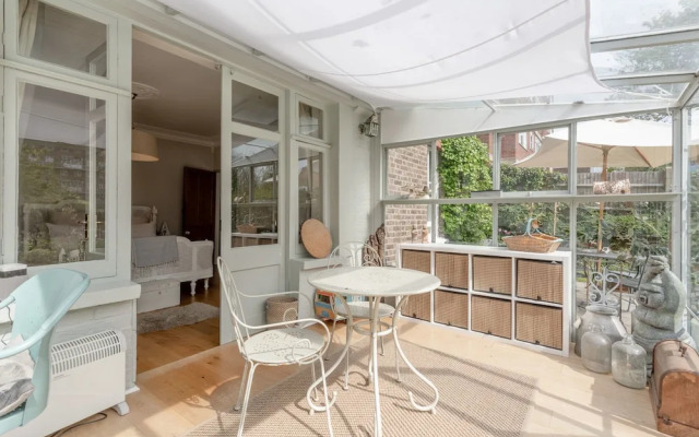 2 Bedroom Garden Flat in Brondesbury Park
