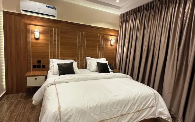 Apartment 5