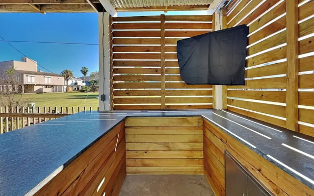 Papa's Paradise by Ryson Vacation Rentals
