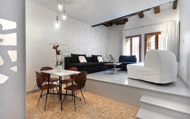 Grimaldi Apartments - Coquette