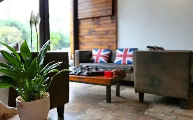 Yangshuo Yi8 Boutique Homestay (Yangshuo Eternal Love Scenic Area)