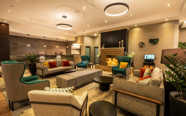 Sandman Signature Vancouver Downtown Hotel