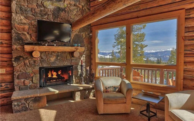 Black Bear Lodge