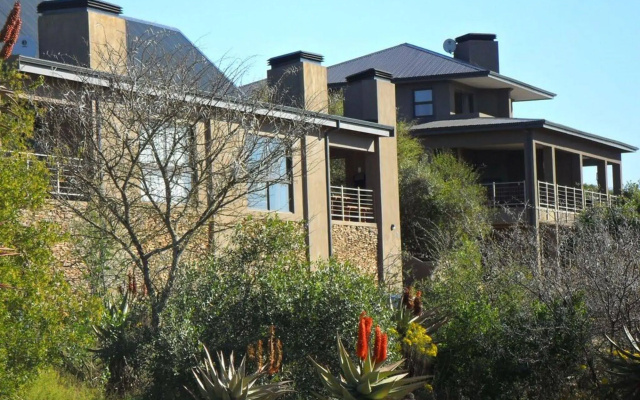 Stonehill River Lodge