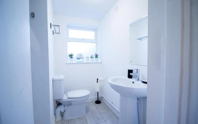 Dreamwood Apartment by Southwest Rooms - Free Parking & Netflix