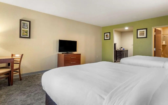 Simmons Suites