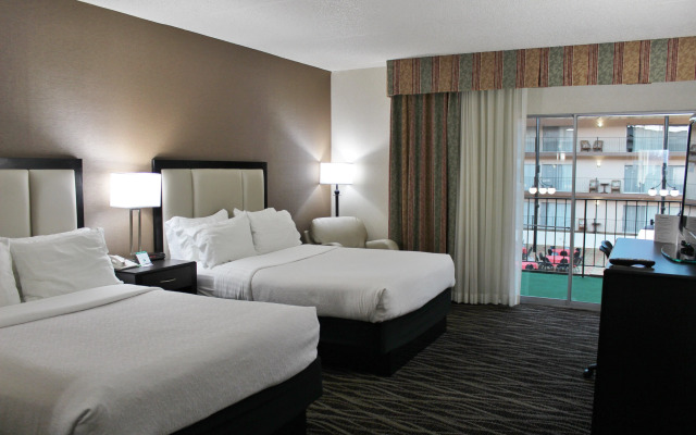 Holiday Inn Des Moines-Airport/Conf Center by IHG