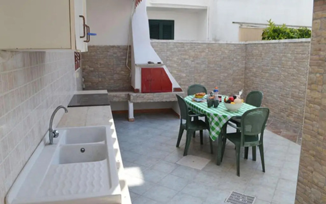 Apartment Near The Beach With Air Conditioning Pets Allowed