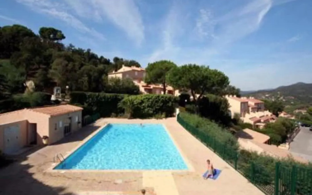 House With 2 Bedrooms in Sainte-maxime, With Wonderful Mountain View,