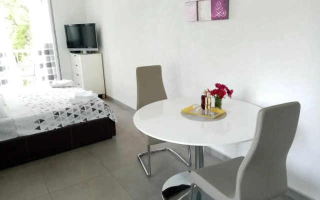 Studio apartman Iva