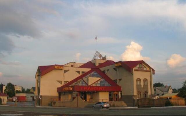 Отель Tranzit Motel Писчанка вид на фасад