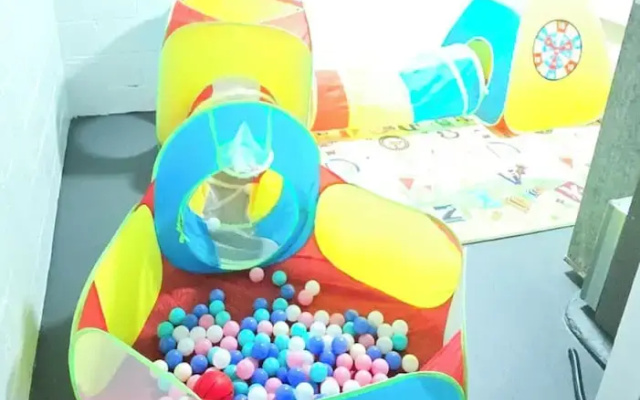 Stay & Play - Central Family Friendly