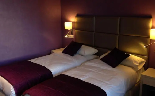 Irin Hotel