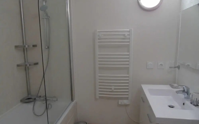 Lou Services Apartment CB74 LSI 001