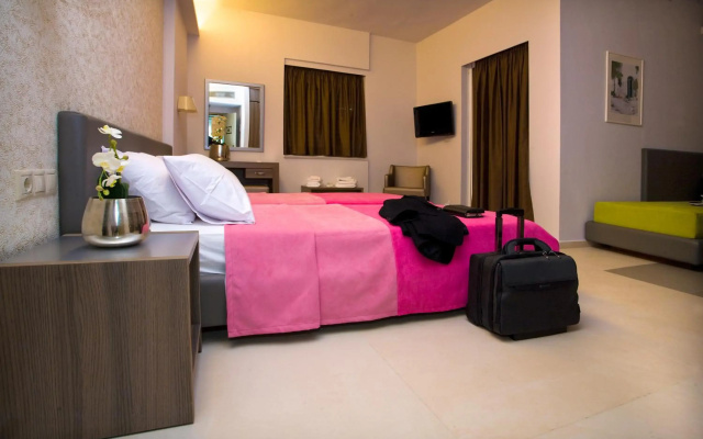 Astron Hotel