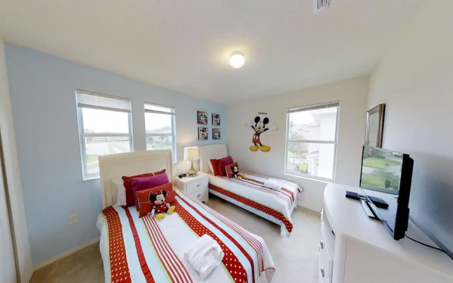 Crystal Cove 947