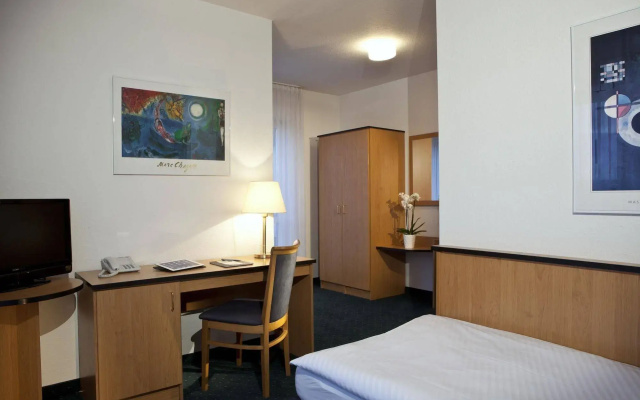 Airport Hotel Stetten