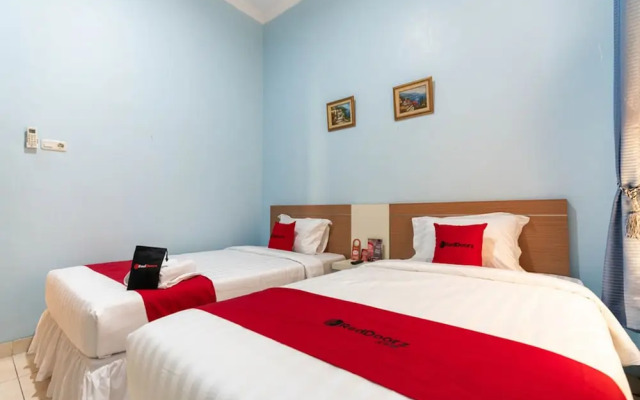 RedDoorz @ Pengayoman Panakkukang 3