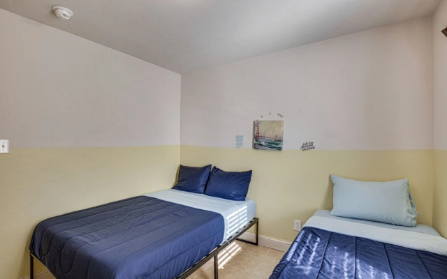 < 1 Mi to Lake Ray Hubbard: Home w/ Patio!