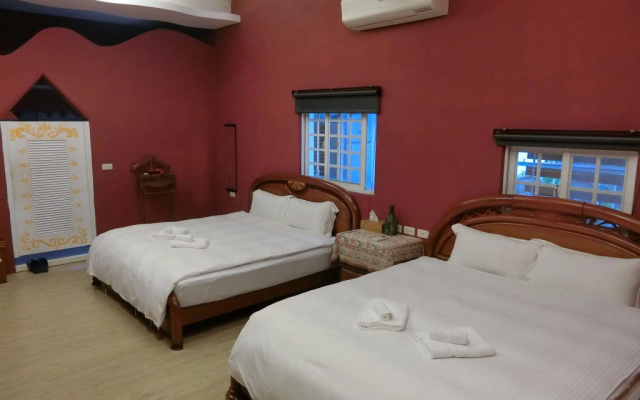 DreamButterfly Pet & Nature Hostel