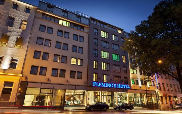 Fleming's Conference Hotel Wien вид на фасад