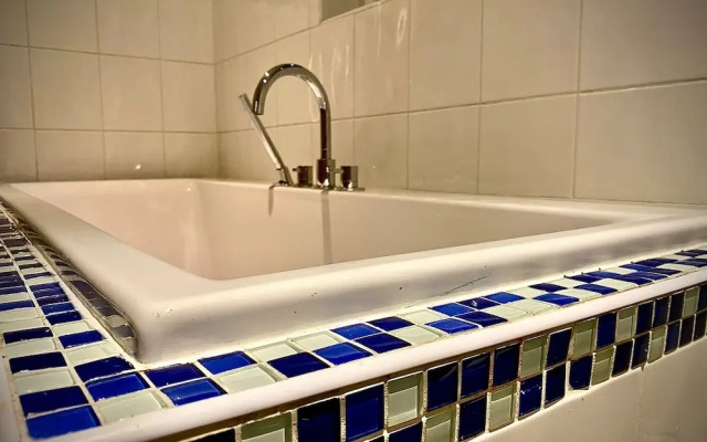 Captivating 4-bed Hot Tub House in Blackpool