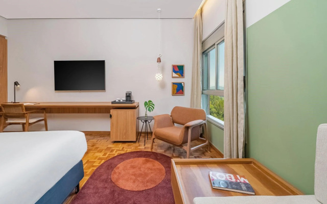 Almenat Embu das Artes, Tapestry Collection by Hilton