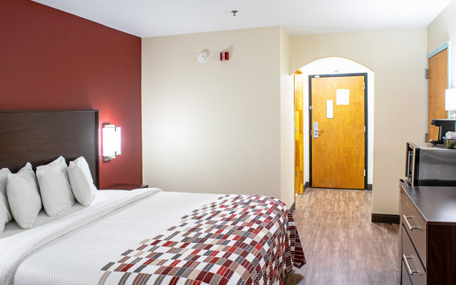 Red Roof Inn & Suites Middletown - Franklin