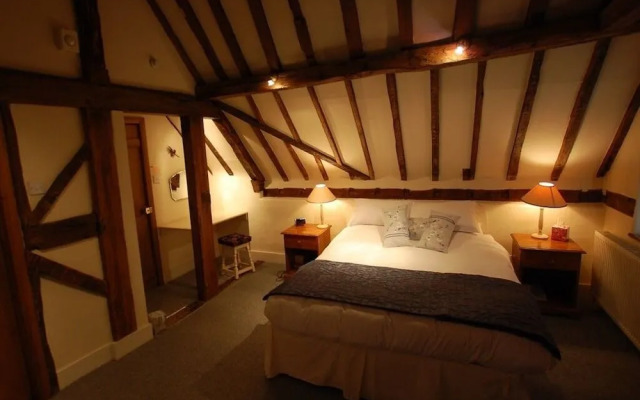 Falcon Inn