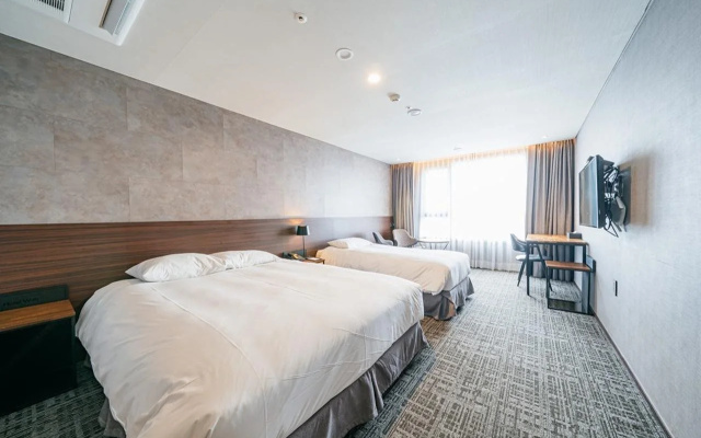 With City Hotel