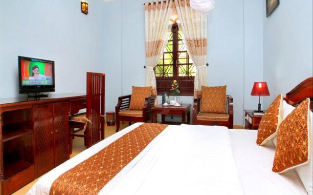 Отель Han Pho Homestay Hoi An комната для гостей