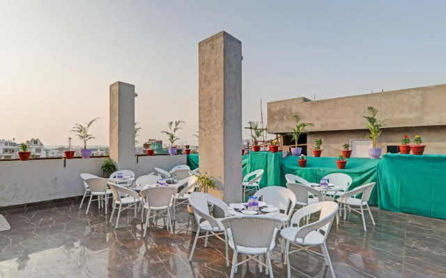 Townhouse Amaraa Hotel Near Phoenix Palassio