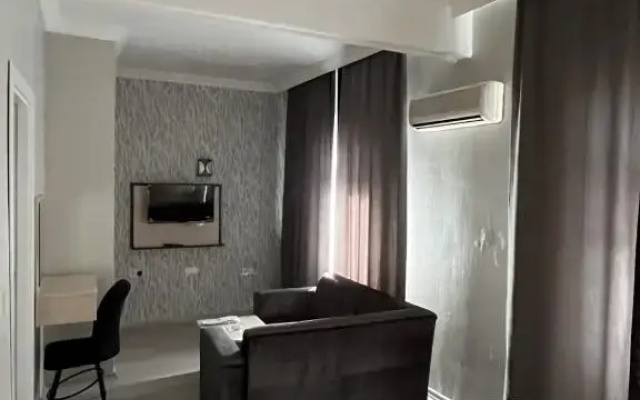 Çiçek Hotel