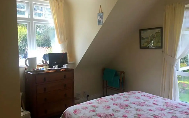 Heatherdene House