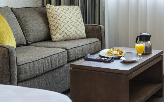 Holiday Inn Winnipeg South by IHG