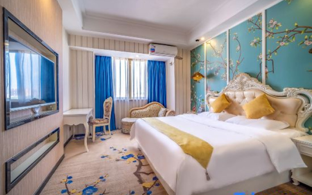 Golden Platinum Lai Hotel （Cultural Park Plaza Store）