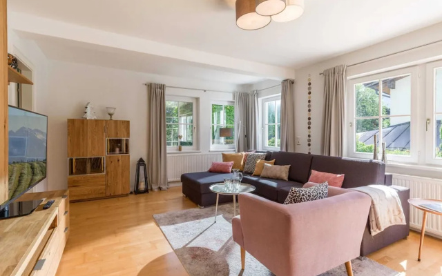 Holiday Flat in the Centre of Soll With Pool