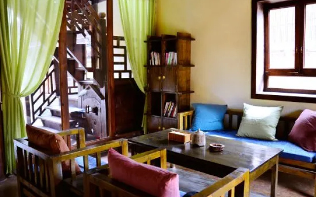Meri Garden Inn