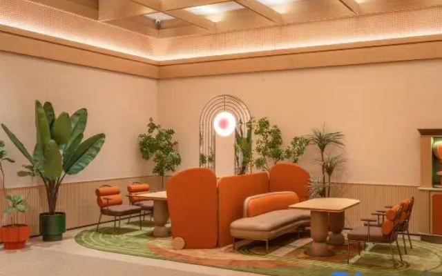 Orange Hotel (Wuhan Shiqiao Metro Station)