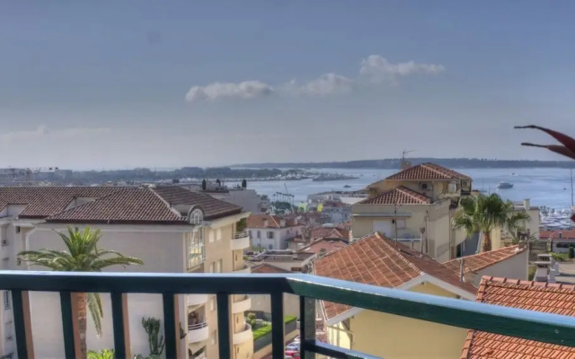 T2 3 étoiles vue mer 750m Palais PK