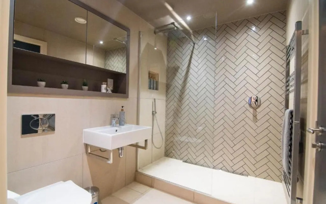 Entire 1 Bed - Number 39 - The Cosy Collection Ltd