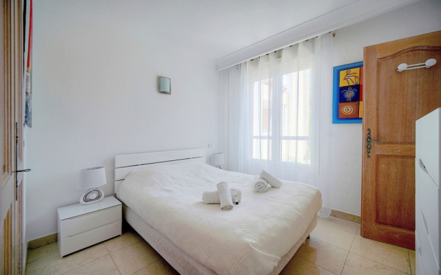 Beau 3 Chambres Piscine Parking A3b134