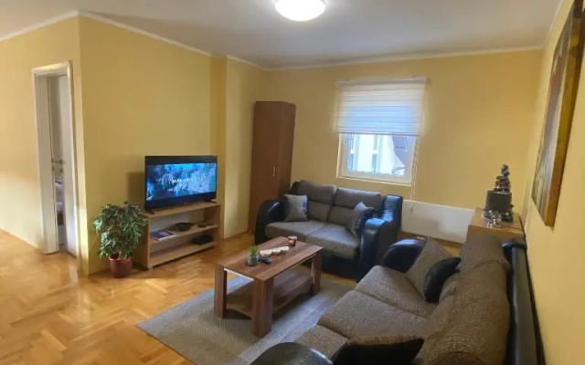 Apartman 16 Kraljevi Cardaci