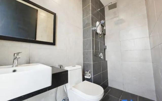 158A GeorgeTown Night View/Romantic Couples/Family/Attractions/Pool/Amenities