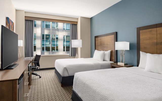 La Quinta Inn & Suites by Wyndham Chicago Downtown